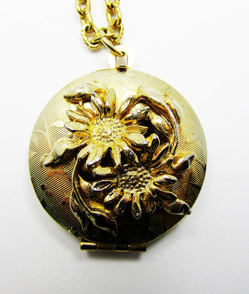 Distinctive Vintage 1950s Mid-Century Gold Floral Pendant Locket - Close Up