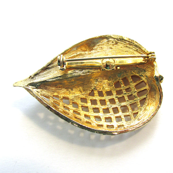 Imaginative Head-Turning Vintage 1950s Gold Lattice Work Leaf Pin - Back