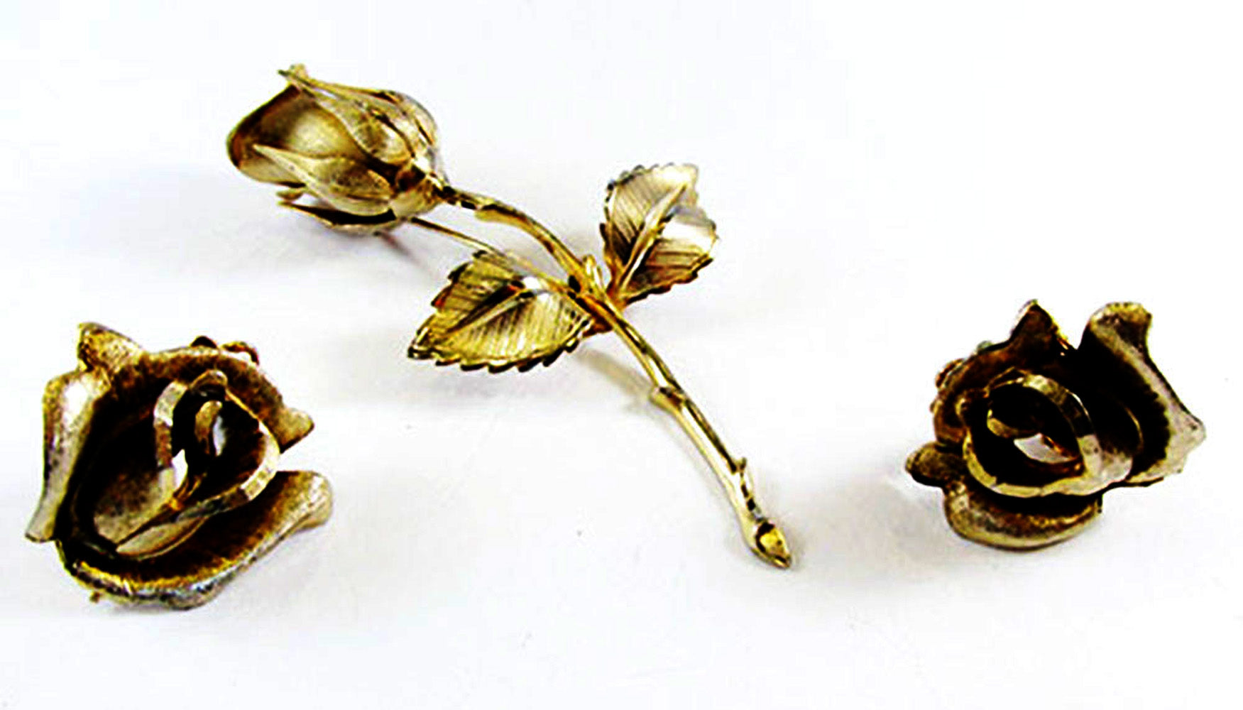 Signed Giovanni 1950s Dainty Gold Rose Pin and Earrings Set - Front