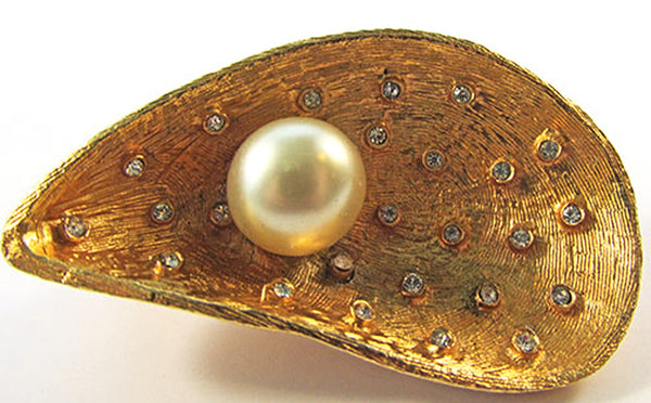 Vogue Vintage 1950s Clear Rhinestone and Pearl Gold Seashell Pin - Front