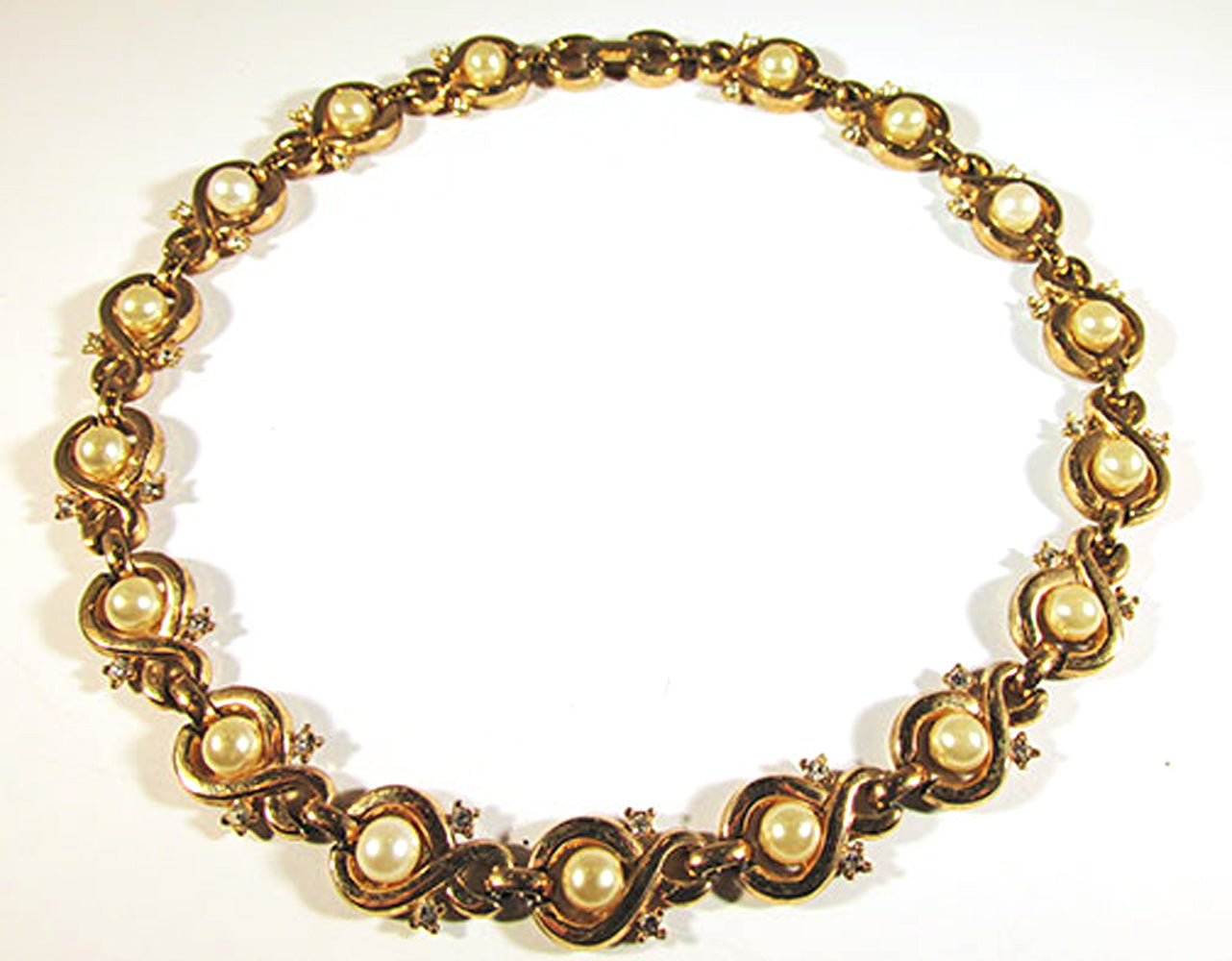 Vintage 1950s Trifari Pearl and Clear Rhinestone Link Necklace - Front