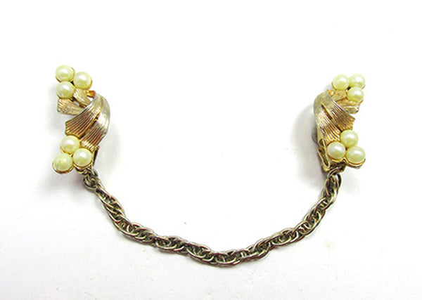 1960s Lovely Vintage Mid-Century Floral Pearl Sweater Clip - Front