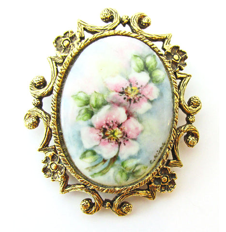 Eye-Catching Vintage 1950s Hand Painted Porcelain Floral Pin/Pendant - Front