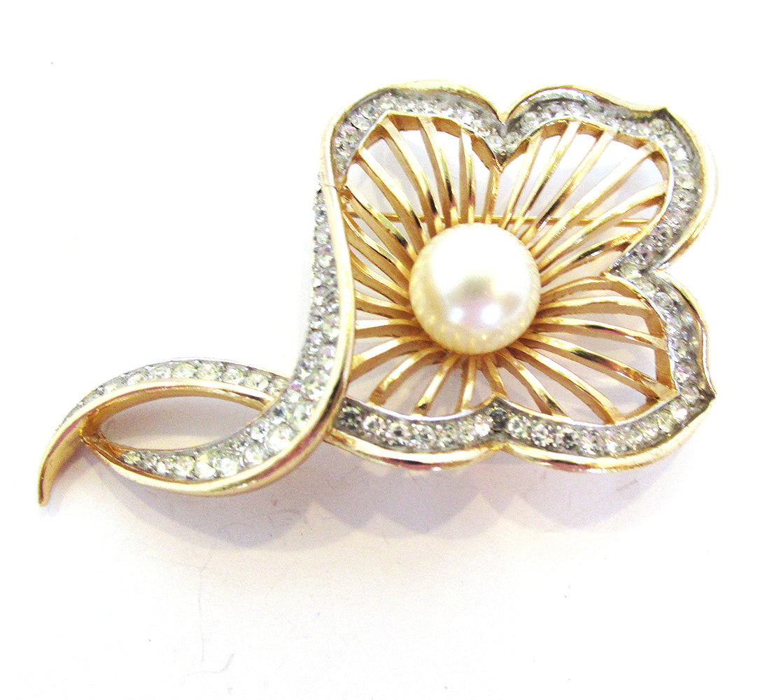 Crown Trifari Vintage 1960s Designer Diamante Floral Pin - Front