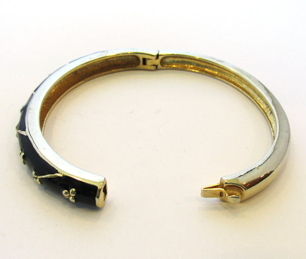 Signed Napier 1960s Vintage Designer Black Enamel Bangle Bracelet - Opening and Closure