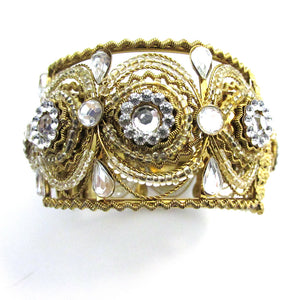 Head-Turning Vintage 1970s Contemporary Style Diamante Cuff Bracelet - Front
