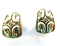 Exciting 1960s Vintage Mid-Century Gold Geometric Collectible Earrings - Front - Thumbnail