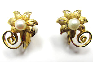 Signed Star 1960s Mid-Century Pearl and Gold Floral Earrings - Front