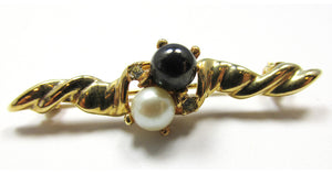 1970s Vintage Contemporary Style Diamante, Pearl, and Onyx Bar Pin - Front