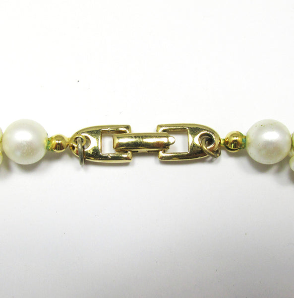 Signed Napier 1980s Elegant Multi-Strand Pearl and Bead Necklace - Closure
