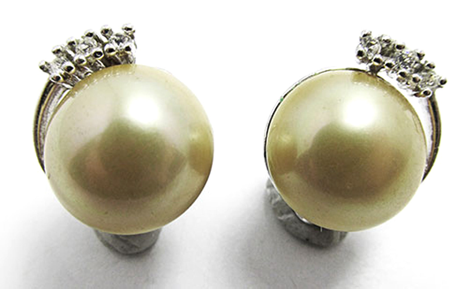 Vintage 1970s Signed Contemporary Style Pearl and Rhinestone Earrings