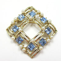 Sarah Coventry Vintage 1960s Designer Pearl and Diamante Pin/Pendant - Front - Thumbnail