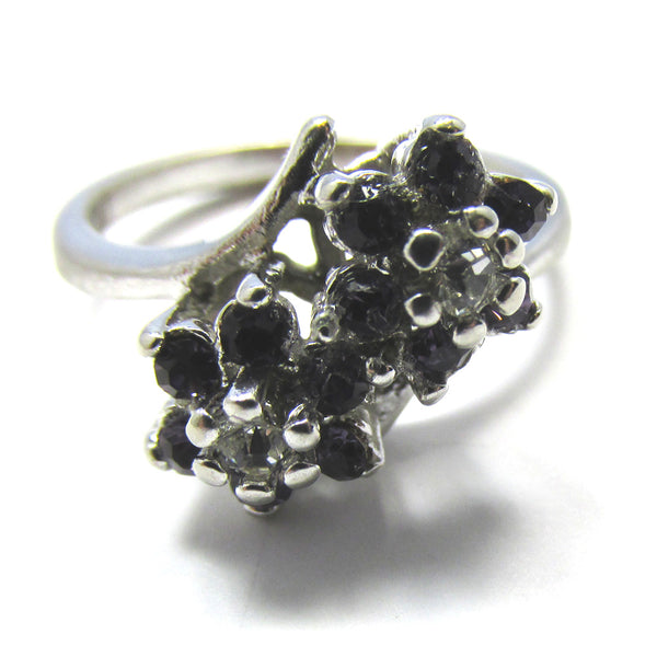 Vintage 1960s Dainty Contemporary Diamante Floral Fashion Ring - Front