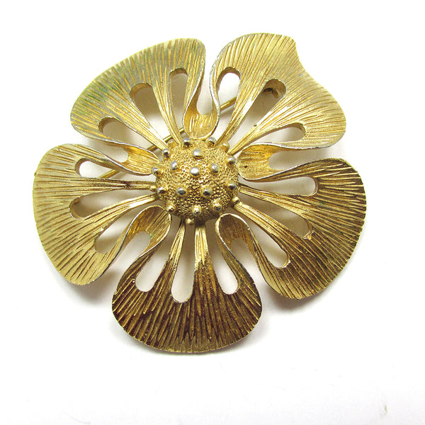 Signed 1950s Crown Trifari Mid-Century Flawless Floral Gold Pin - Front