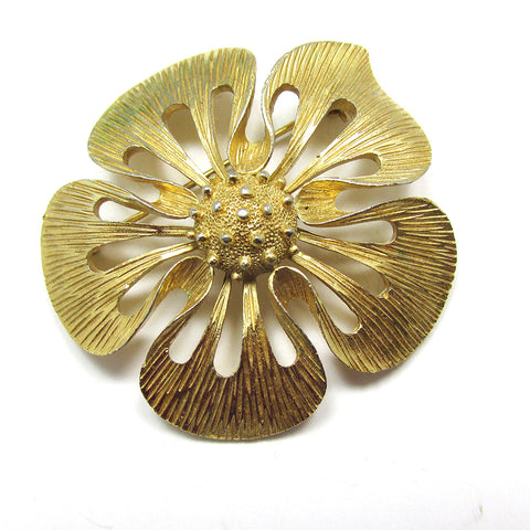 Signed 1950s Crown Trifari Mid-Century Flawless Floral Gold Pin - Front
