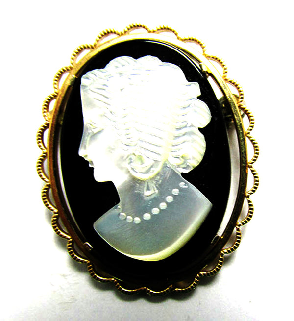 Gorgeous Krementz Vintage 1950s Black and White Glass Cameo Pin - Front