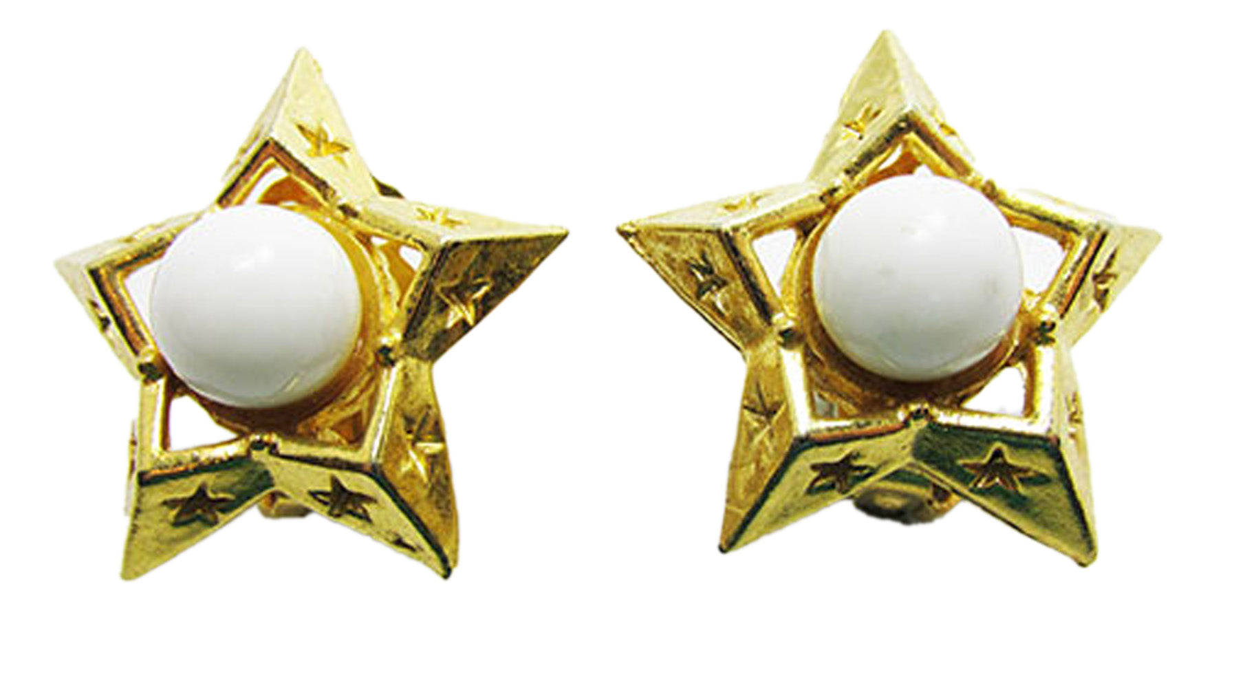 Garne Vintage 1950s White Bead Star-Shaped Gold Clip-On Earrings - Front Close Up