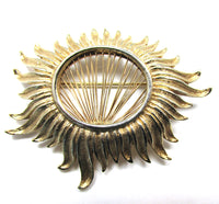 Signed Kramer Avant-Garde Vintage 1950s Mid-Century Gold Pin - Front - Thumbnail