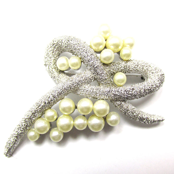 1950s Vintage Signed Mid-Century Crown Trifari Innovative Pearl Pin - Front