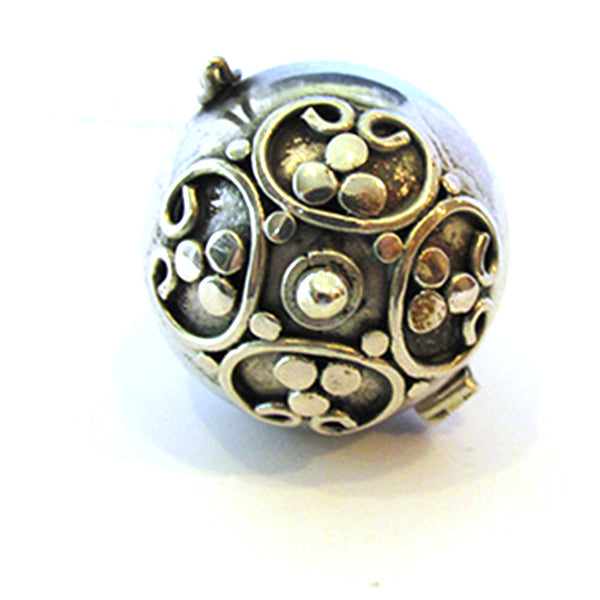 Unique 1990s Vintage Amethyst Silver Harmony Ball Locket Pendant - Bottom