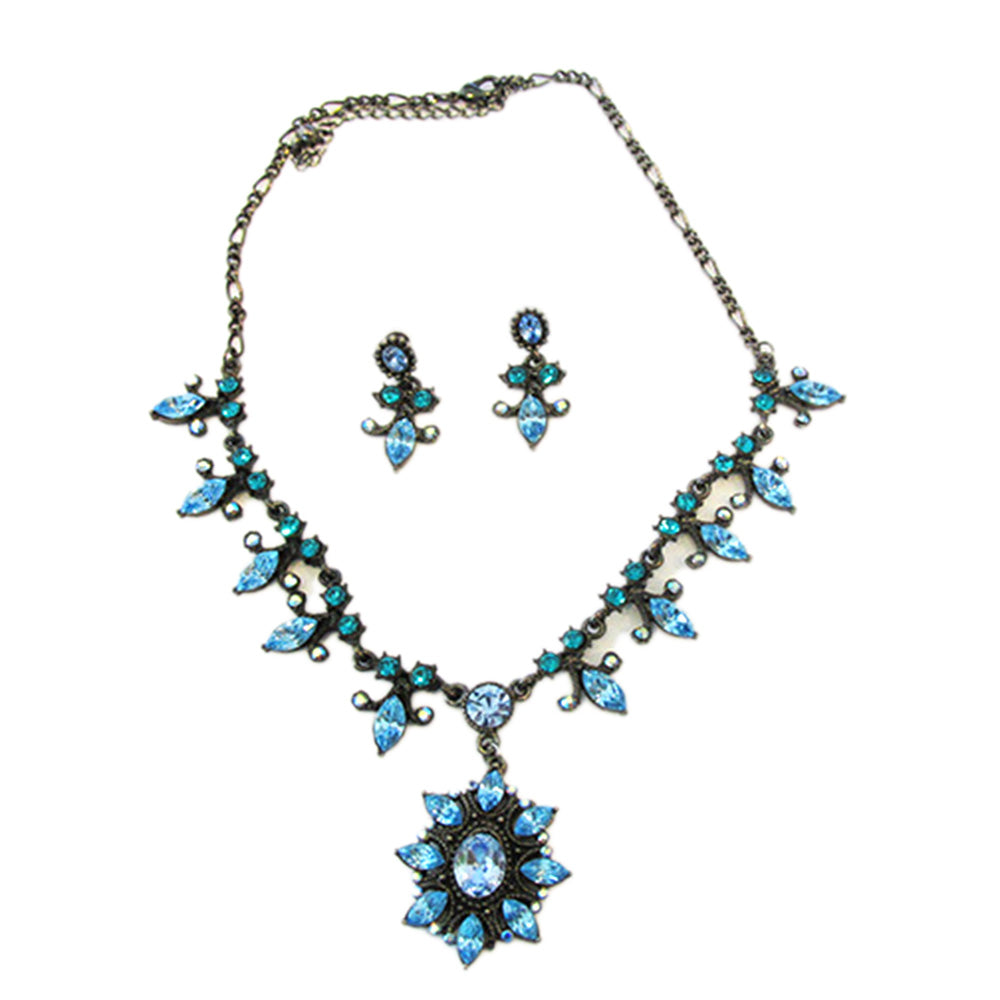 Vintage 1970s Contemporary Style Rhinestone Necklace and Earrings Set - Front
