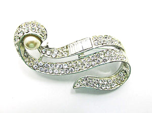 Vintage 1950s Mid-Century Pearl and Rhinestone Silver Tone Pin - Front