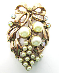 Beautiful Vintage 1950s Mid-Century Faux Pearl Grape and Ribbon Pin - Close Up - Thumbnail