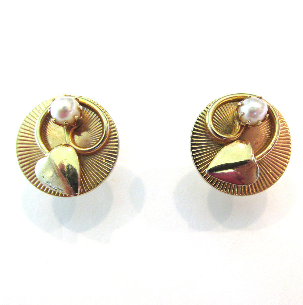 1950s Elegant Vintage Mid-Century Pearl and Leaf Button Earrings - Front