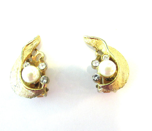 Vintage 1950s Mid-Century Pearl and Diamante Clip-On Earrings - Front