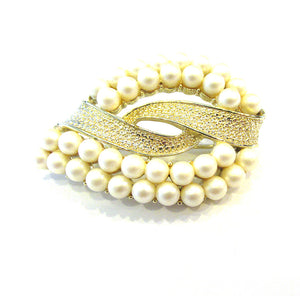 Vintage 1960s Signed Coro Designer Pearl and Gold Pin - Front