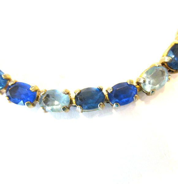 Sparkling Vintage 1960s Stylish Mid-Century Sapphire Diamante Bracelet - Close Up