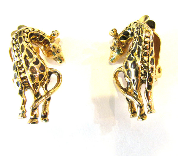 Adorable 1980s Vintage Enameled Giraffe Pin and Earrings Set - Earring Fronts
