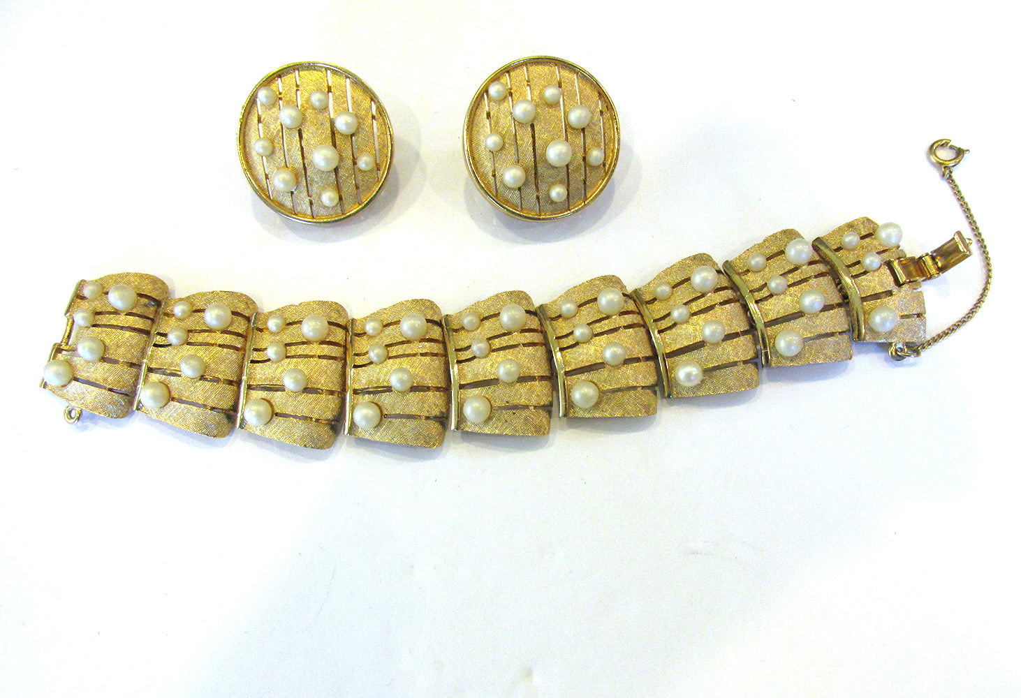 Puccini Vintage 1960s Designer Pearl Bracelet and Earrings Set - Front