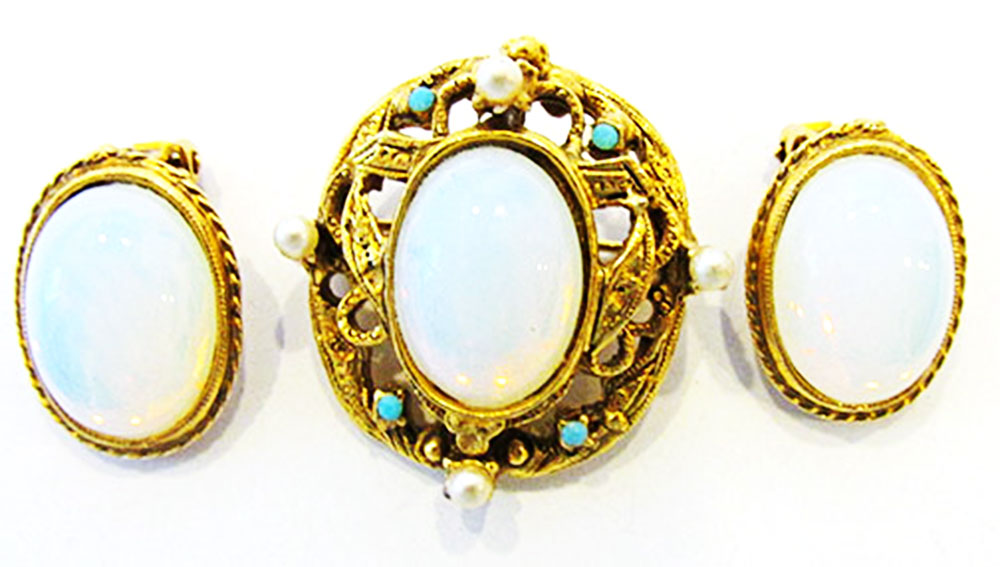 Vintage 1950s Jewelry Exceptional Diamante and Pearl Pin and Earrings - Front