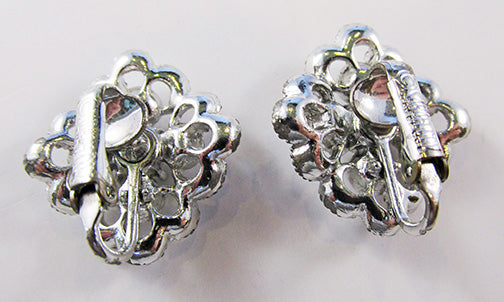 Sarah Coventry Vintage Contemporary Style Retro Floral Button Earrings