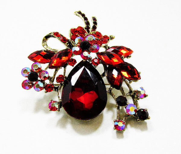 Dazzling Vintage 1970s Contemporary Style Diamante Floral Bouquet Pin - Front