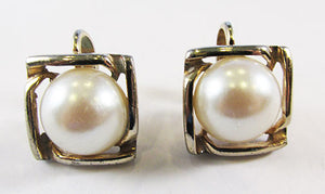Giovanni Vintage 1950s Dainty Geometric Pearl Earrings