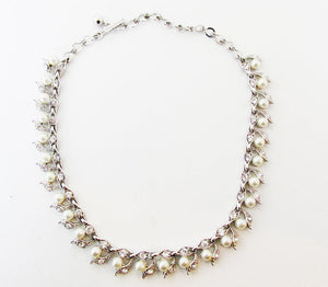 Beautiful 1960s Mid-Century Sparkling Diamante and Pearl Necklace - Front