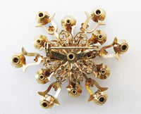 Vintage 1950s Charming Mid-Century Emerald Sparkling Snowflake Pin - Thumbnail