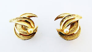 Signed BSK Vintage Designer Contemporary Style Ivory Pearl Earrings - Front