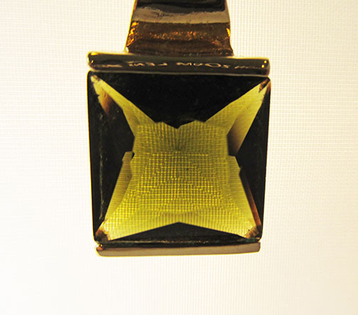 Vintage Sophisticated Retro Geometric Contemporary Style Pendant