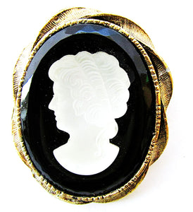 1950s Vintage Jewelry Eye-Catching Black and White Glass Cameo Pin - Front