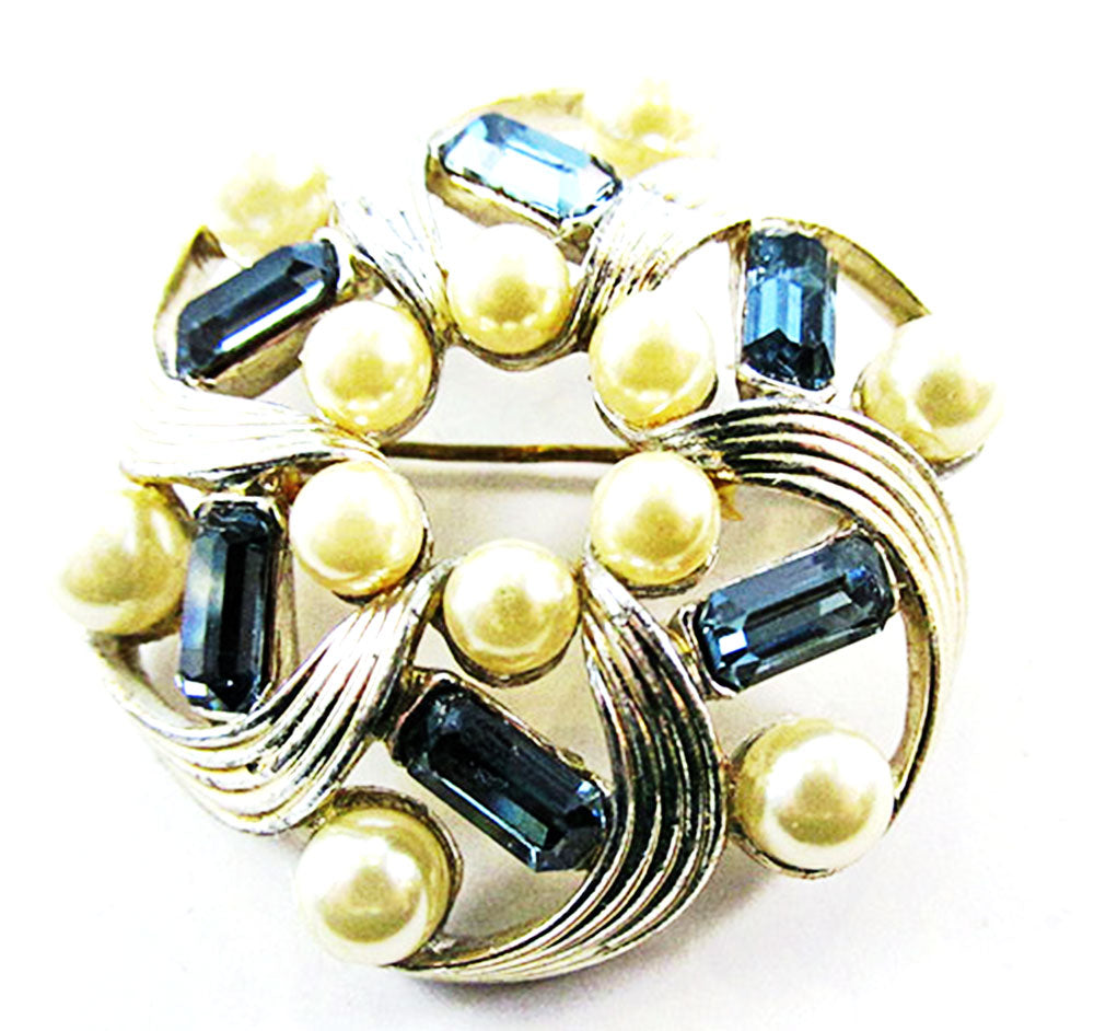 Lisner 1950s Vintage Jewelry Eye-Catching Diamante and Pearl Swirl Pin - Front
