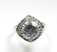Eye-Catching 1980s Vintage Contemporary Style CZ Fashion Ring - Front - Thumbnail