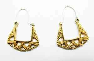 Stylish Vintage 1970s Contemporary Style Pierced Geometric Earrings - Front