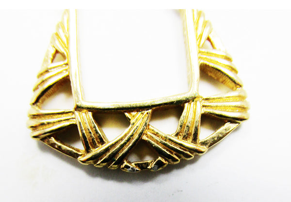 Stylish Vintage 1970s Contemporary Style Pierced Geometric Earrings - Close Up