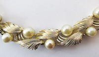 Vintage 1950s Flawless Mid Century Pearl and Gold Choker Necklace - Thumbnail