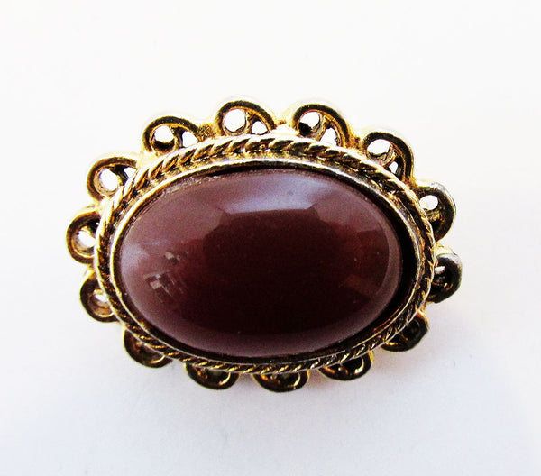 Vintage 1950 Dainty Mid-Century Carnelian Cabochon Costume Jewelry Pin - Front