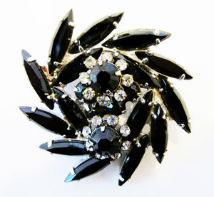 Vintage 1960s Verified Juliana Mid-Century Diamante Floral Swirl Pin - Front