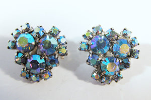 Vintage 1950s Mid-Century Dainty Iridescent Floral Button Earrings